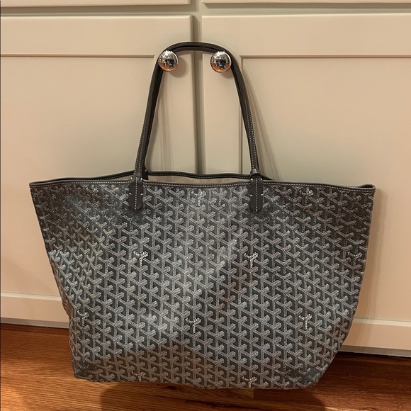 Goyard St. Louis GM - Picture 4 of 10